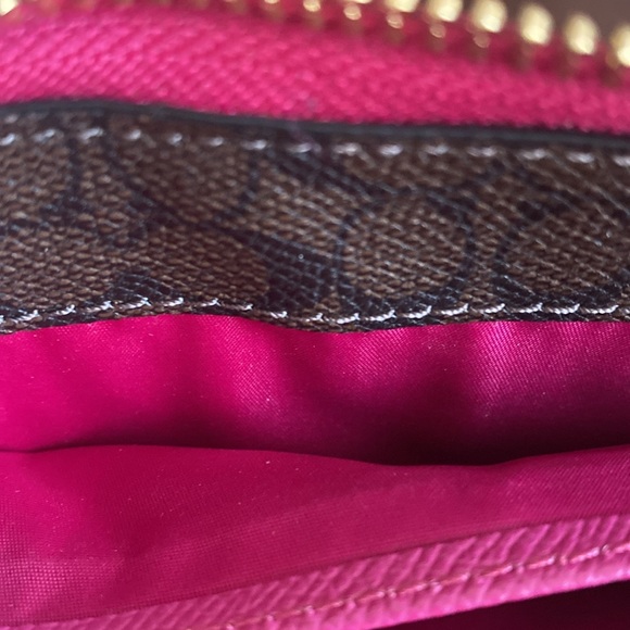 COACH 🩷PINK🩷 CROSSGRAIN LEATHER ACCORDION ZIP AROUND WALLET 🌟EUC🌟 - Picture 13 of 17